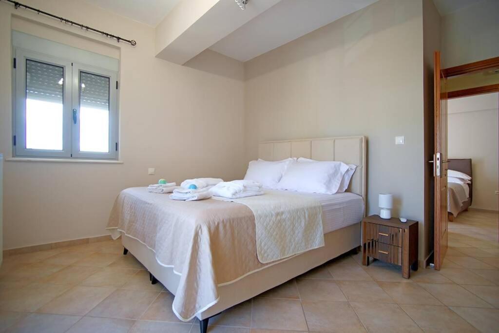 Apartment Royal Blu Kyparissia