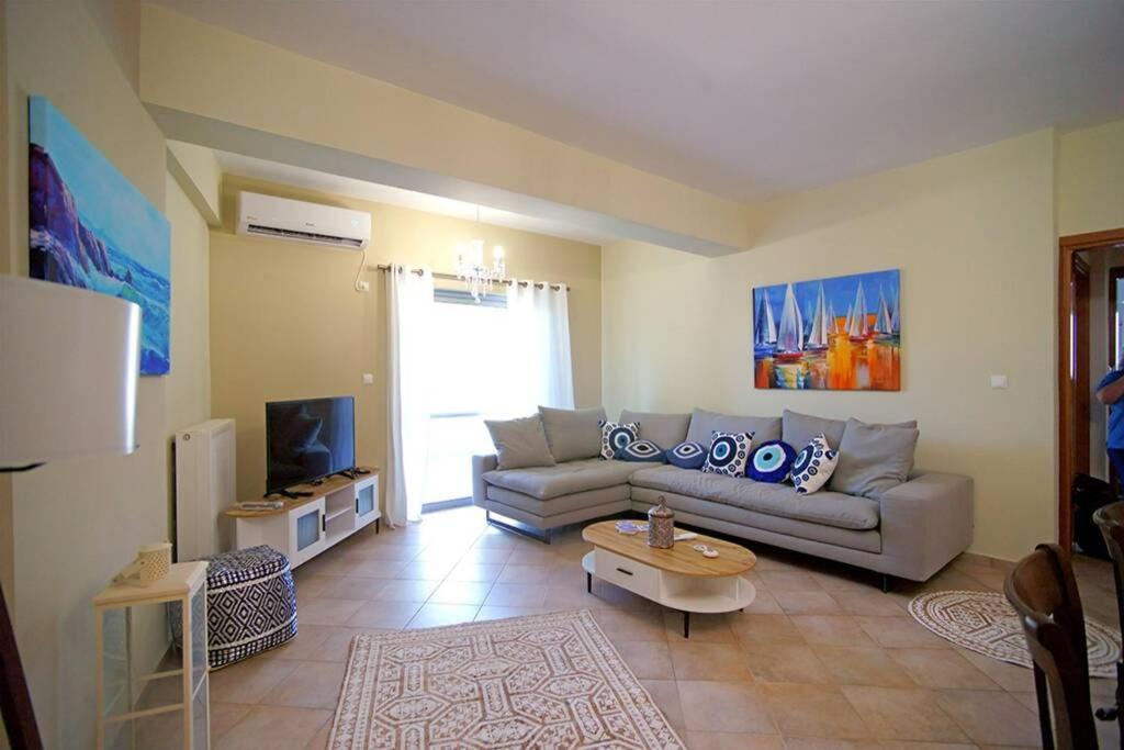 Royal Blu Apartment