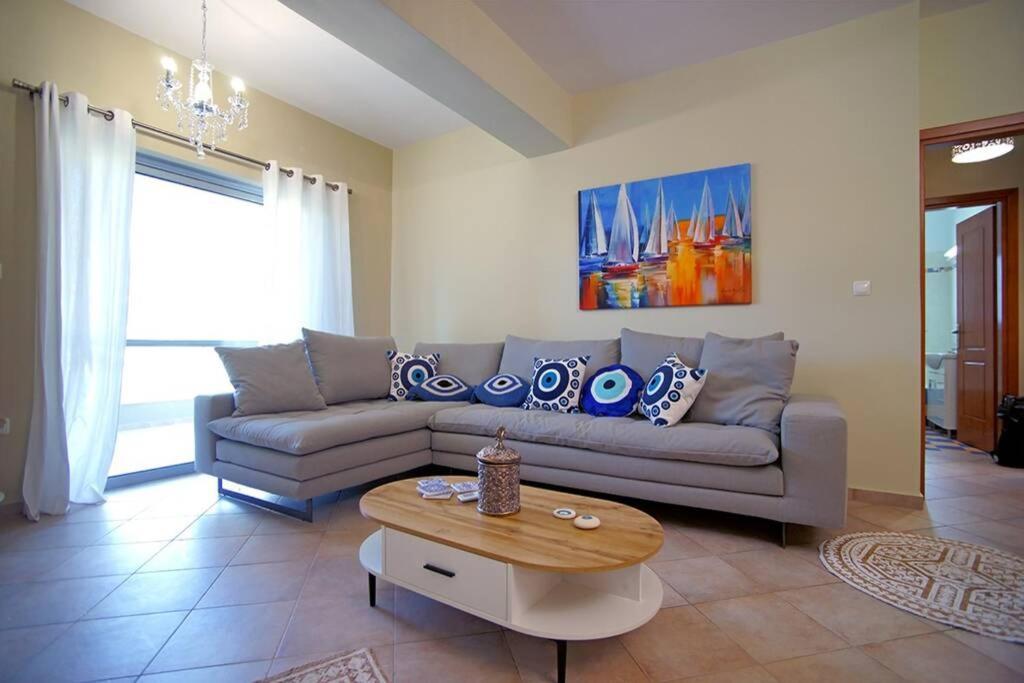 Apartment Royal Blu Kyparissia