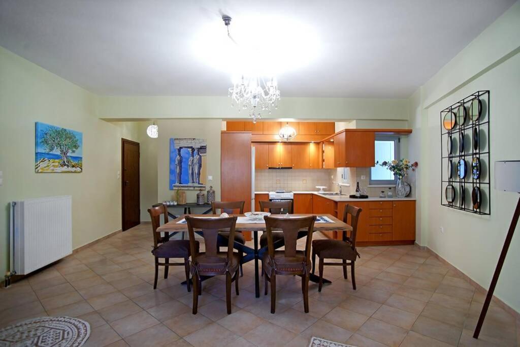Apartment Royal Blu Kyparissia