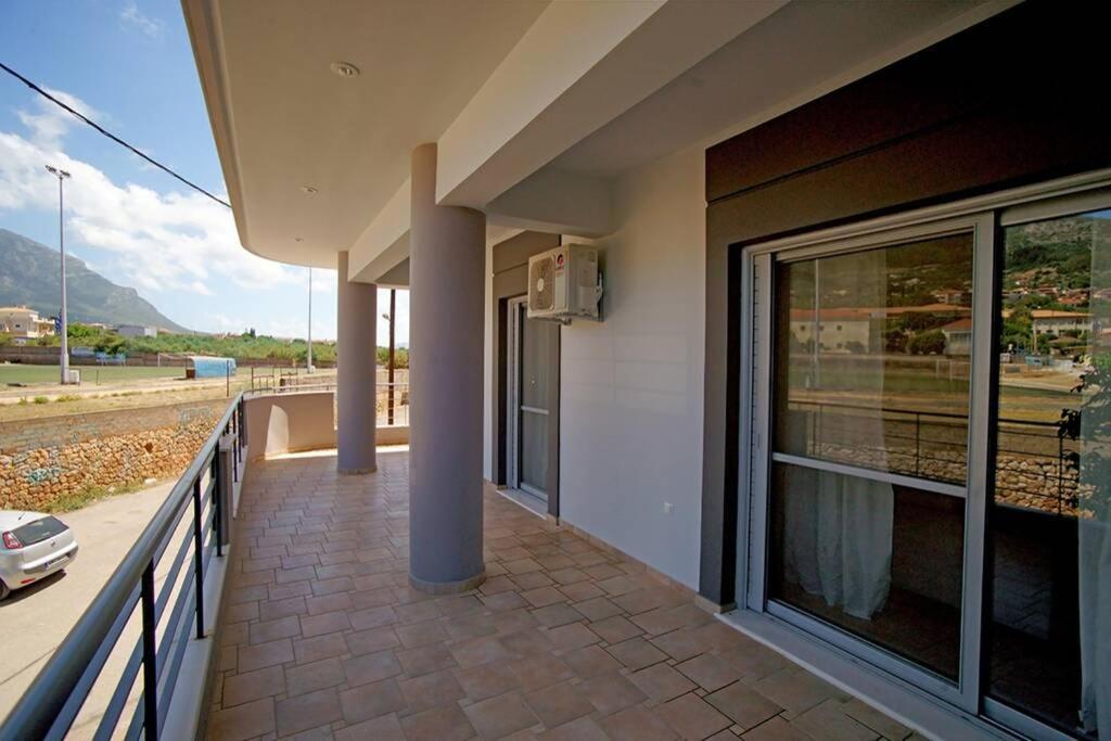 Royal Blu Apartment Kyparissia